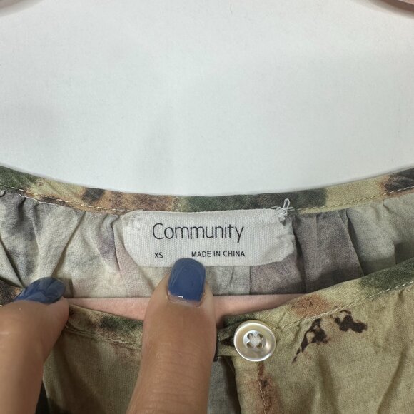 2/$30 Community Watercolor Floral Pleated Blouse with Keyhole XS #A0260 TRB2 - Picture 6 of 9